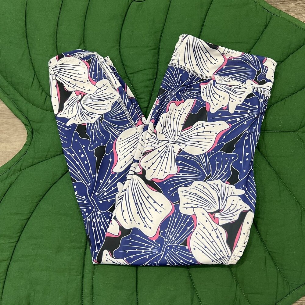 EUC Ava Sky Fit Fighting Eel Womens Athletic Leggings Kyoto Lily Size Medium